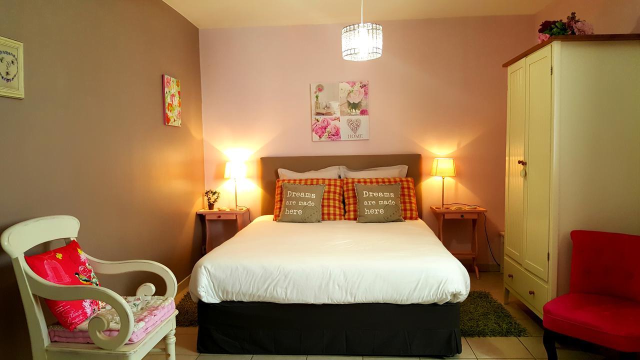 Bed and Breakfast Le Logis De La Poupeliere Vouhe  Екстер'єр фото